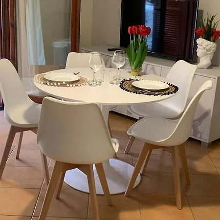 Nest House - Esclusivo Marina Di Olbia- Mater - Beaches - Close To The Airport - Private Parking- Full Comforts - アパート オルビア