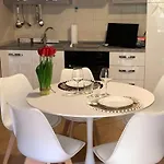 アパート Nest House - Esclusivo Marina Di Olbia- Mater - Beaches - Close To The Airport - Private Parking- Full Comforts - *