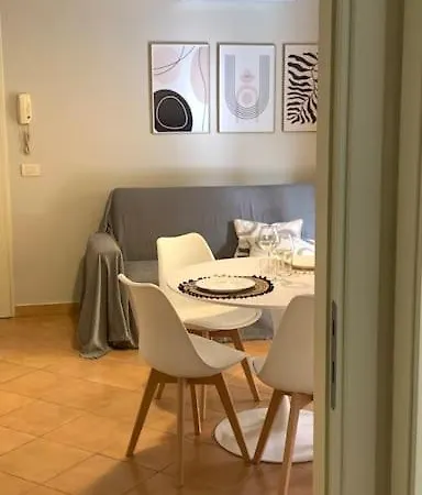 Nest House Marina Di Olbia- Mater - Beaches - Close To The Airport - Private Parking- Full Comforts - Appartamento