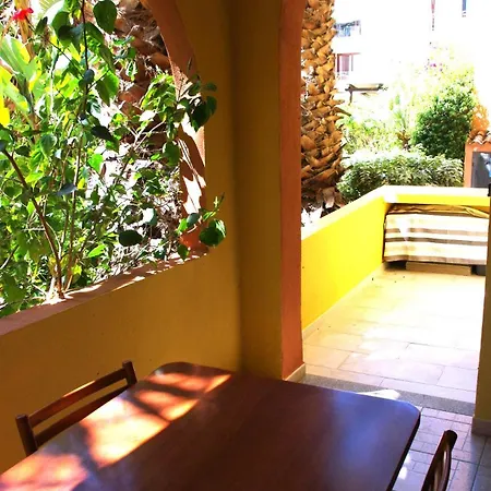 Appartamento Nest House Marina Di Olbia- Mater - Beaches - Close To The Airport - Private Parking- Full Comforts - Olbia