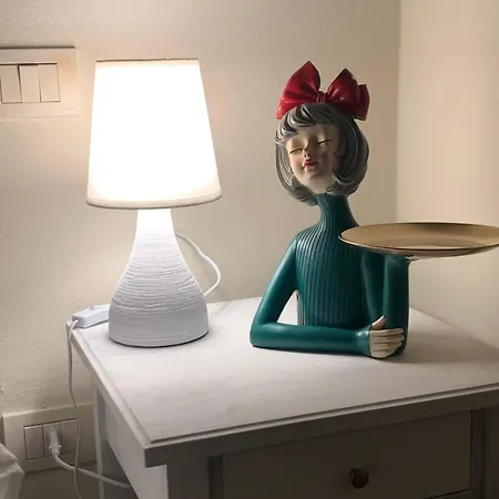 Nest House - Esclusivo Marina Di Olbia- Mater - Beaches - Close To The Airport - Private Parking- Full Comforts - Lejlighed *