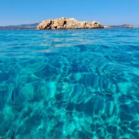Nest House Marina Di Olbia- Mater - Beaches - Close To The Airport - Private Parking- Full Comforts - Appartamento