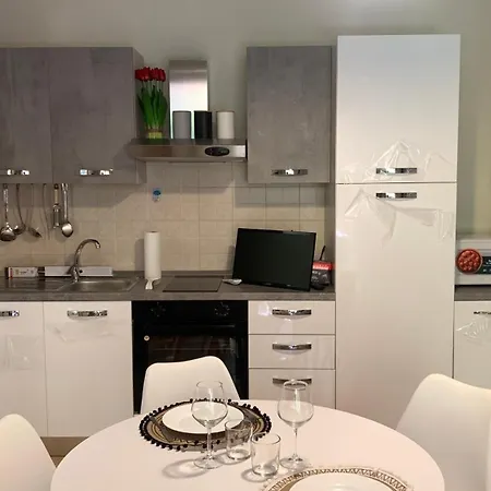 Lejlighed Nest House - Esclusivo Marina Di Olbia- Mater - Beaches - Close To The Airport - Private Parking- Full Comforts - *