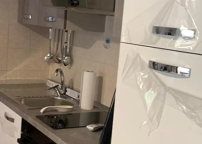 Nest House - Esclusivo Marina Di Olbia- Mater - Beaches - Close To The Airport - Private Parking- Full Comforts - Apartamento *