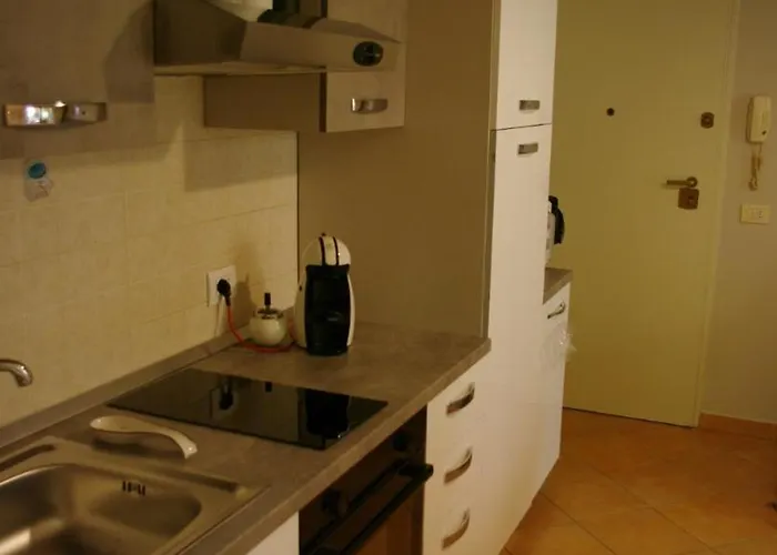 Nest House - Esclusivo Marina Di Olbia- Mater - Beaches - Close To The Airport - Private Parking- Full Comforts - Apartamento Olbia